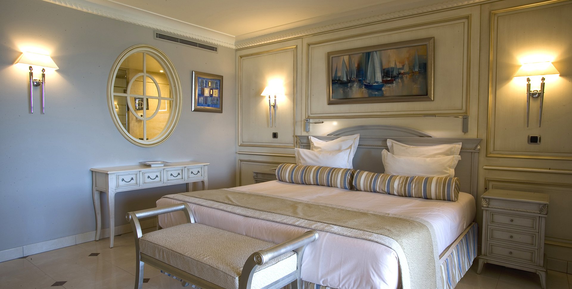 Bedroom for Club de Cavalière Hôtel & Spa 5* by Borella Art Design