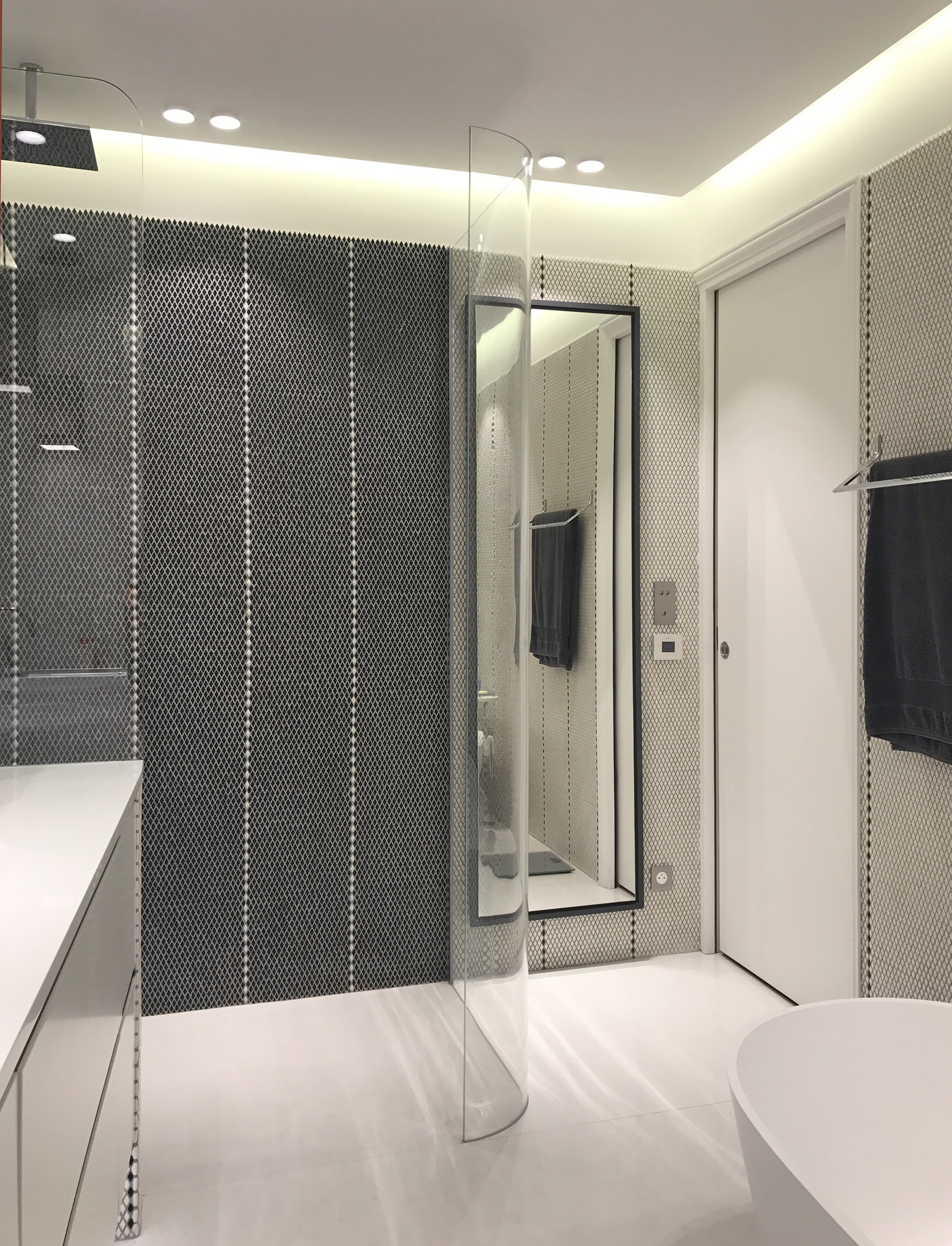 Rénovation d’une grande salle de bain par l’agence Borella Art Design