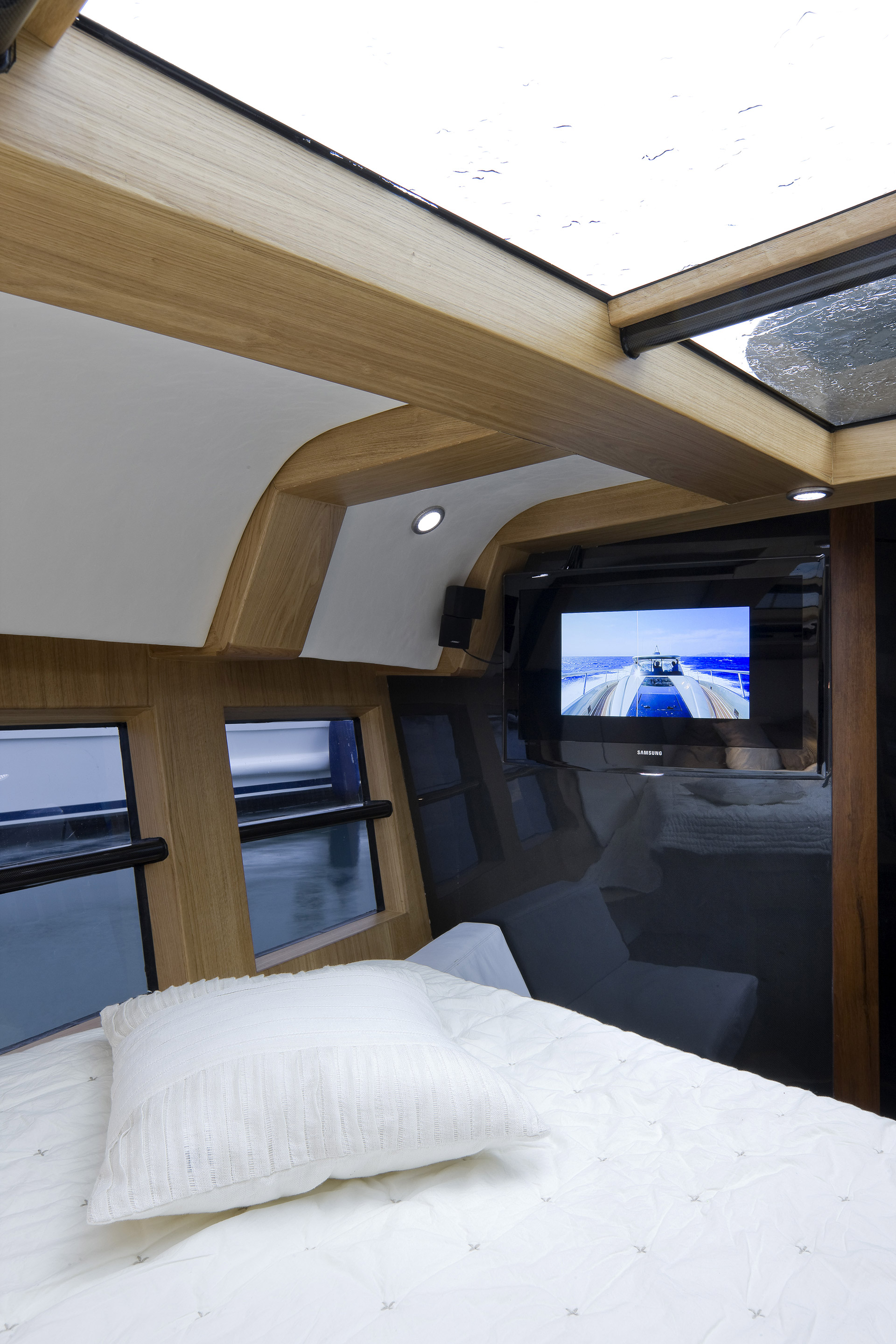 Bedroom for the  boat UFO U119 by Borella Art Design